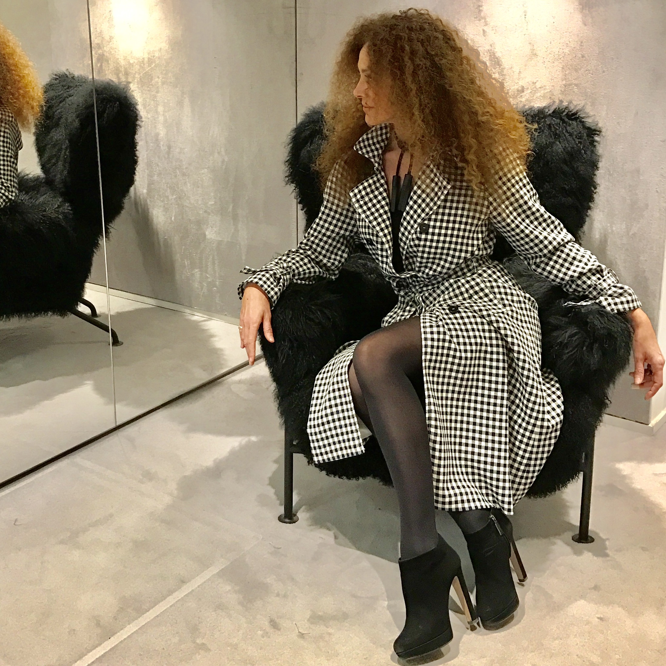 photo shooting trench pied de poule sonia rykiel